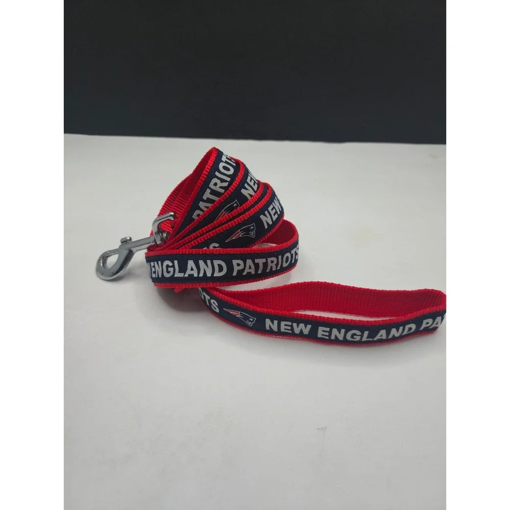 NFL New England Patriots Dog Leash 6ft Red Blue White Logo Pet Walking Accessory